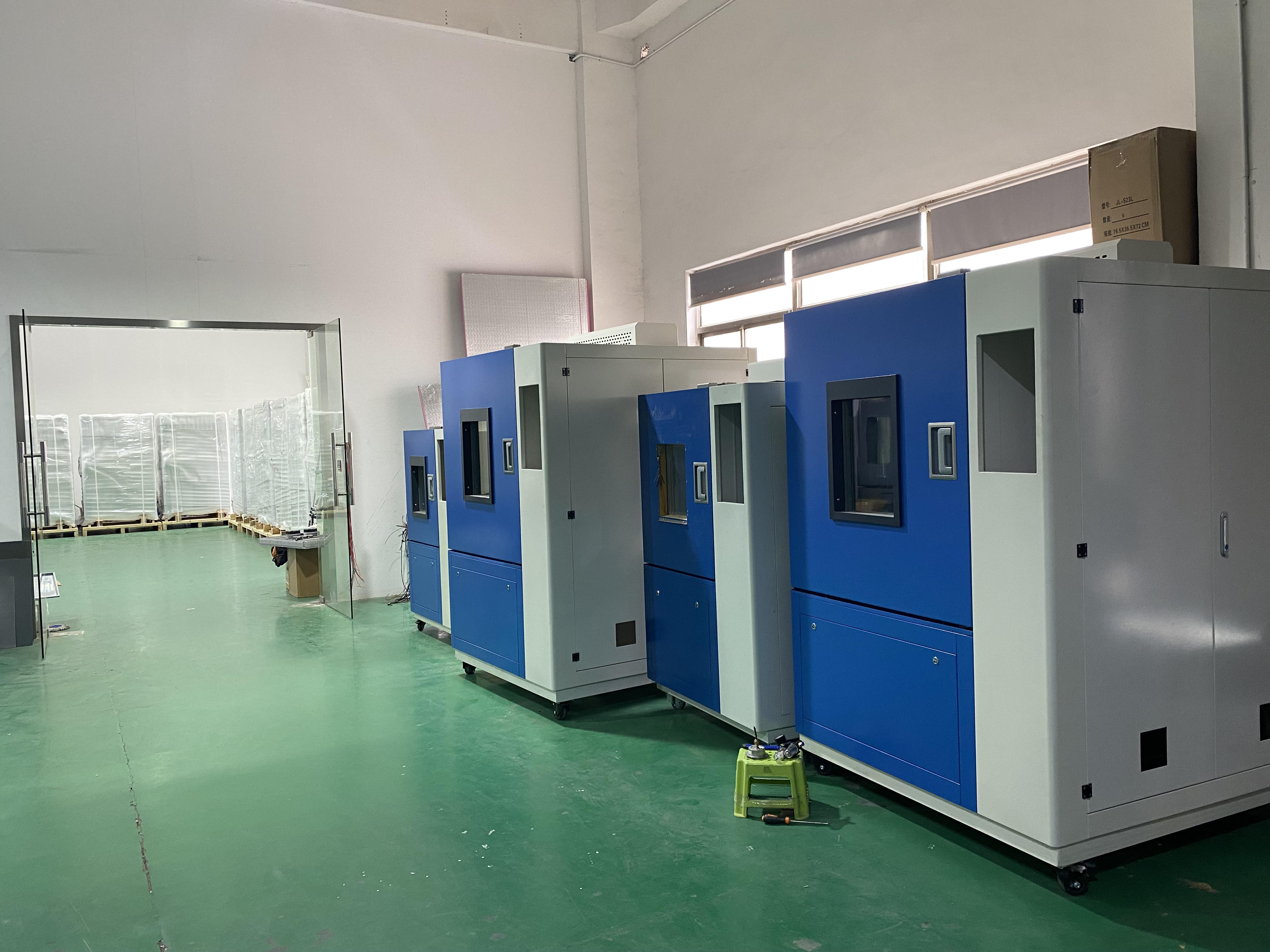 恒溫恒濕試驗(yàn)箱示意圖