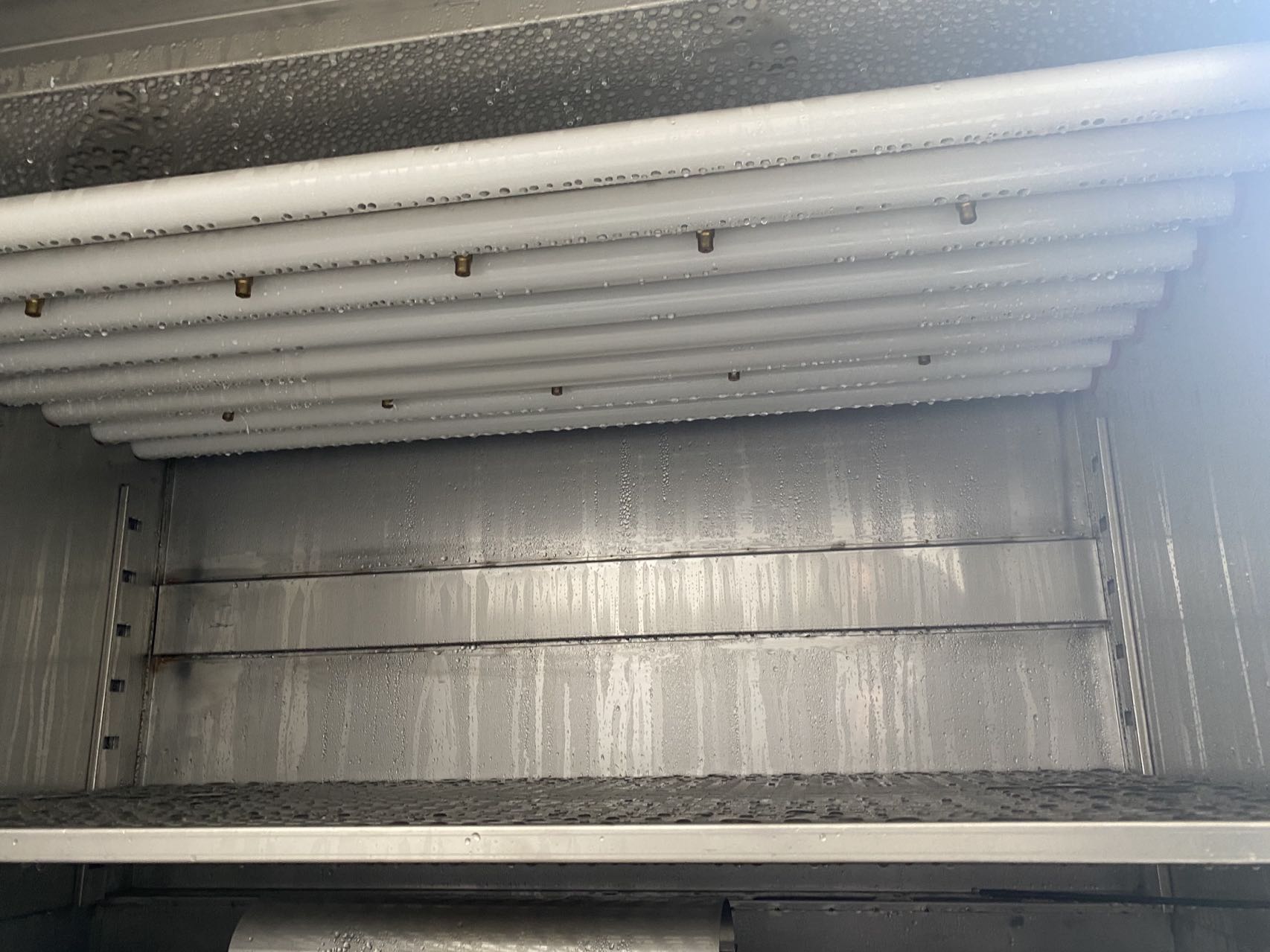 紫外老化箱內部燈管示意圖